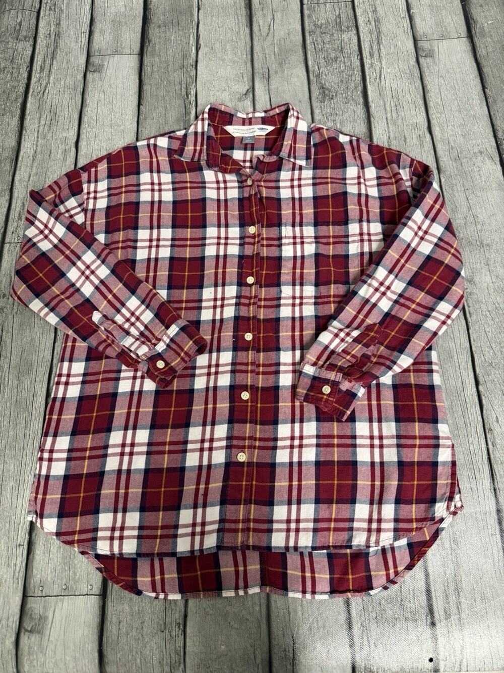 Women’s Old Navy The Boyfriend Flannel Shirt Sz Medium Long Sleeve Maroon Plaid